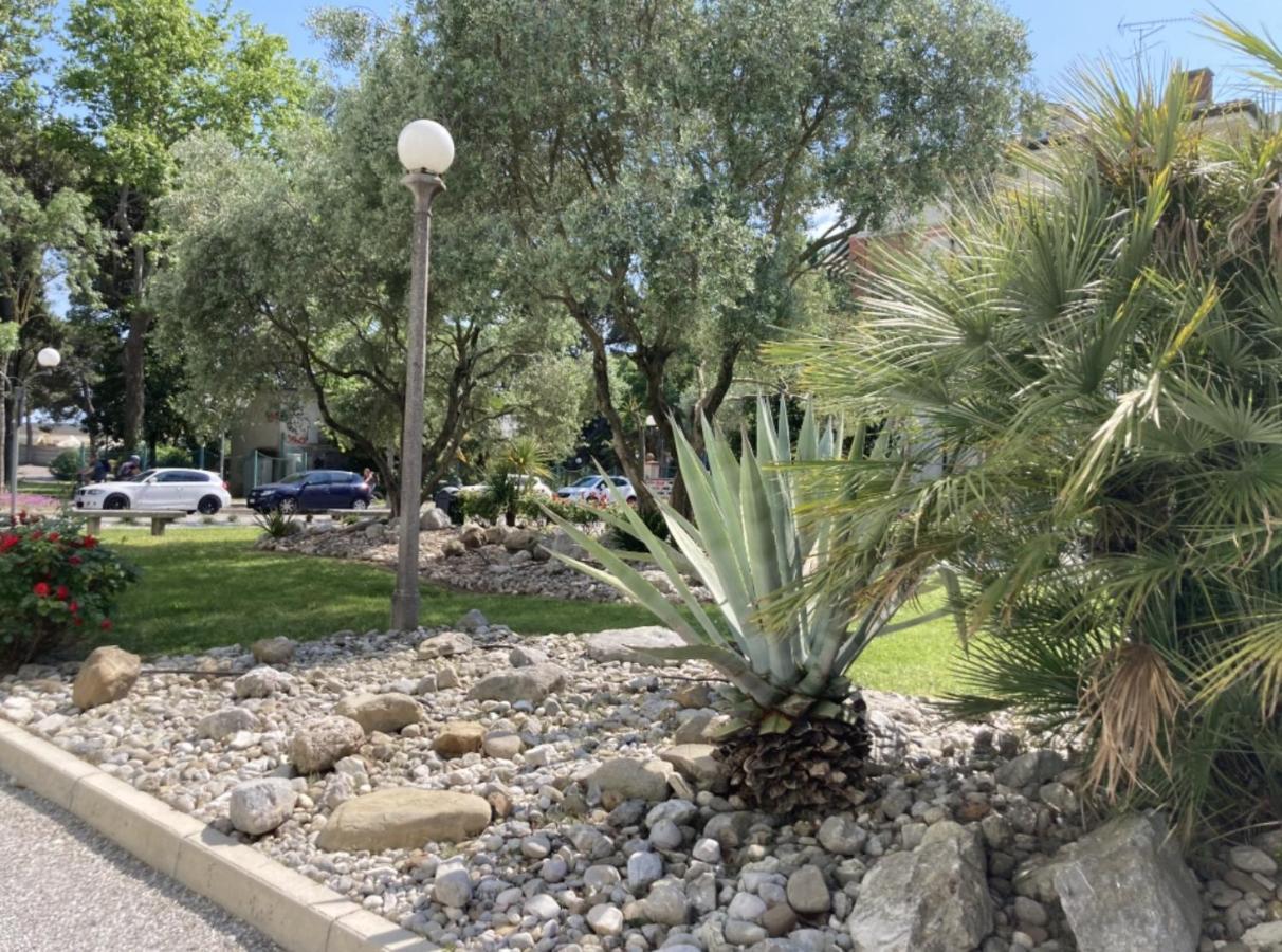 Villa Lisa - La Quiete E Il Profumo Del Mare Grado Dış mekan fotoğraf